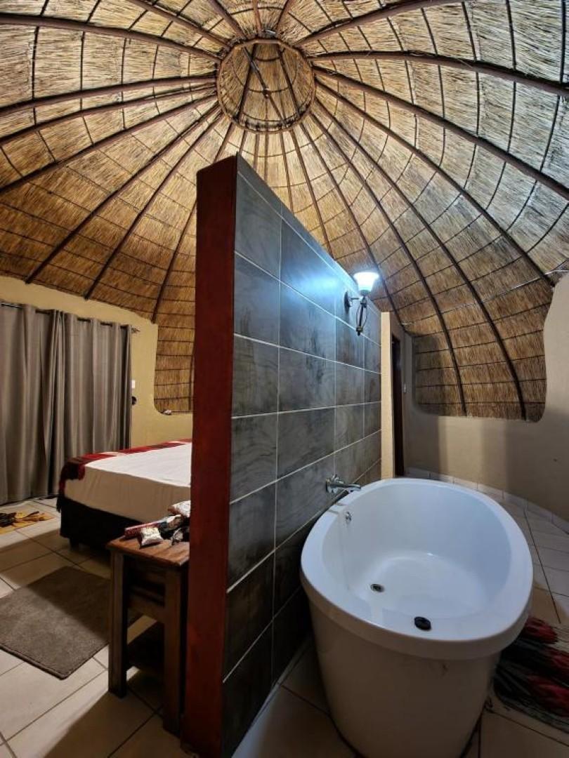 Aloe Chalet — Bathroom 1