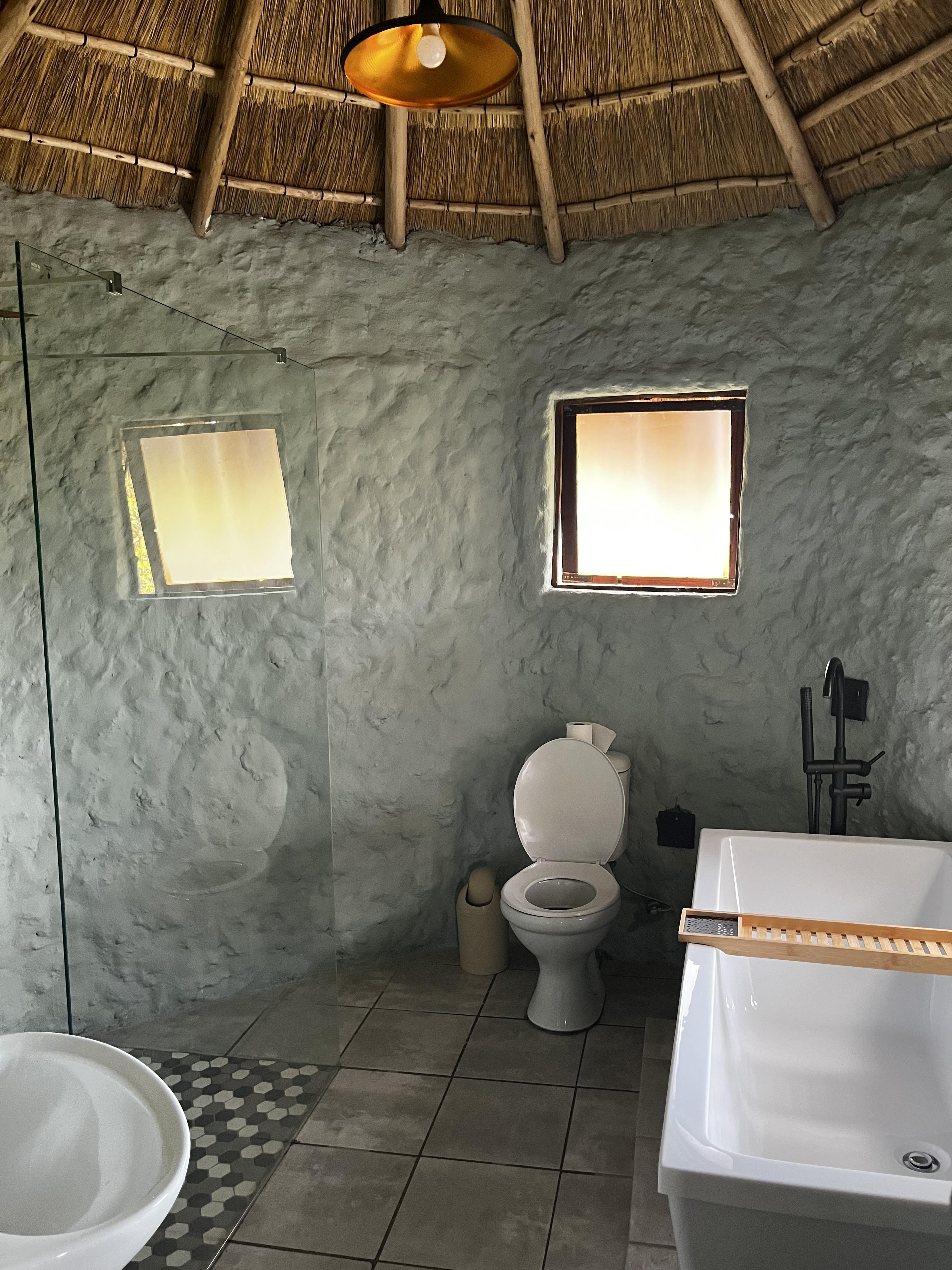 Forest View Chalet — Bathroom 2