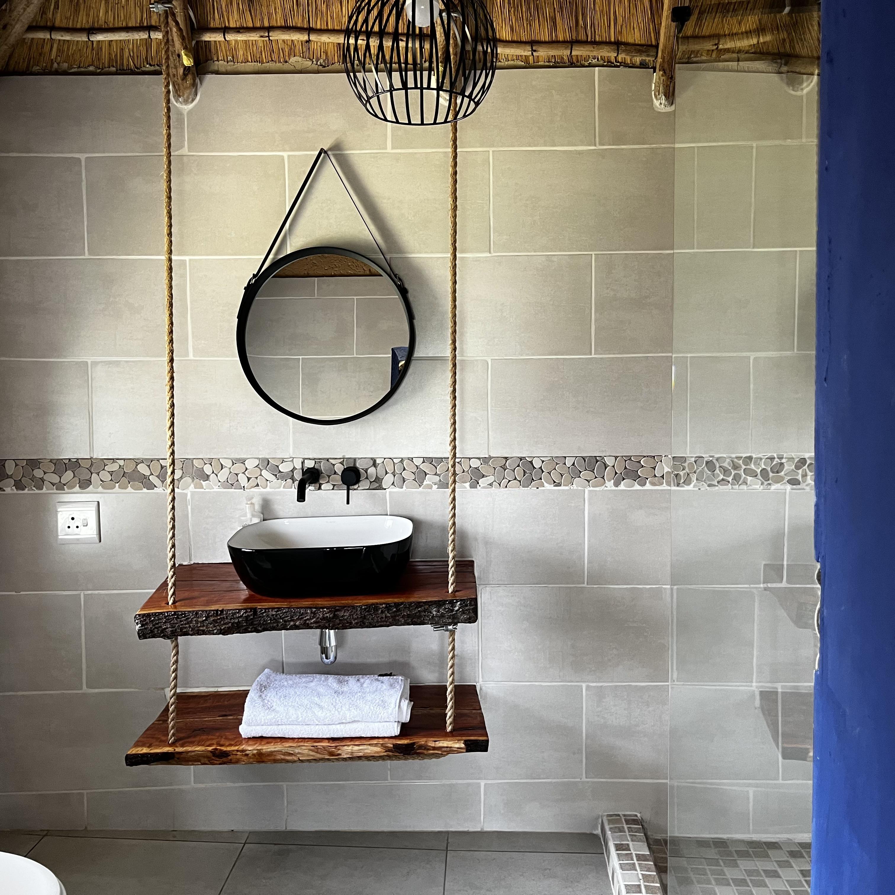 Gogo's Chalet — Bathroom 3