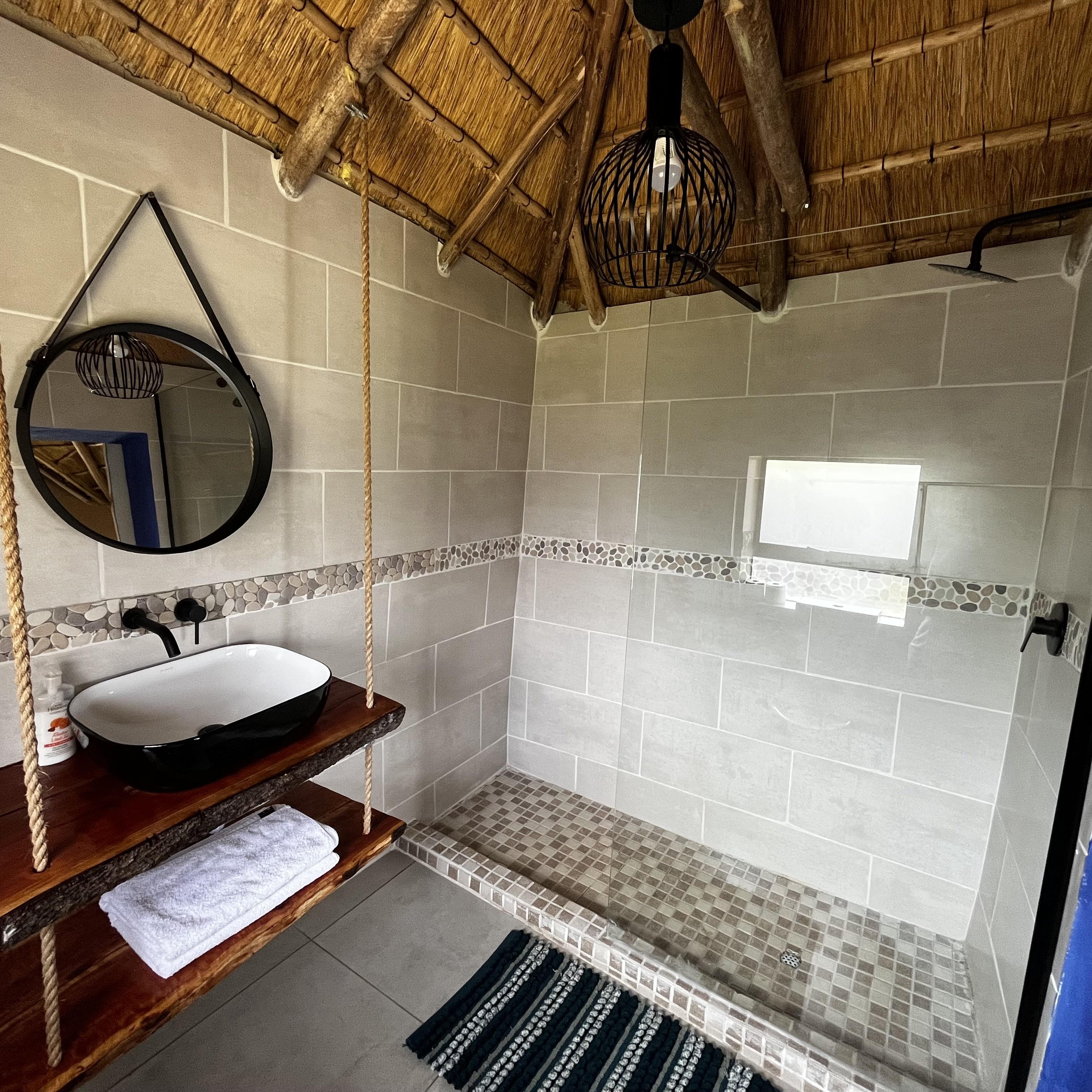 Gogo's Chalet — Bathroom 5