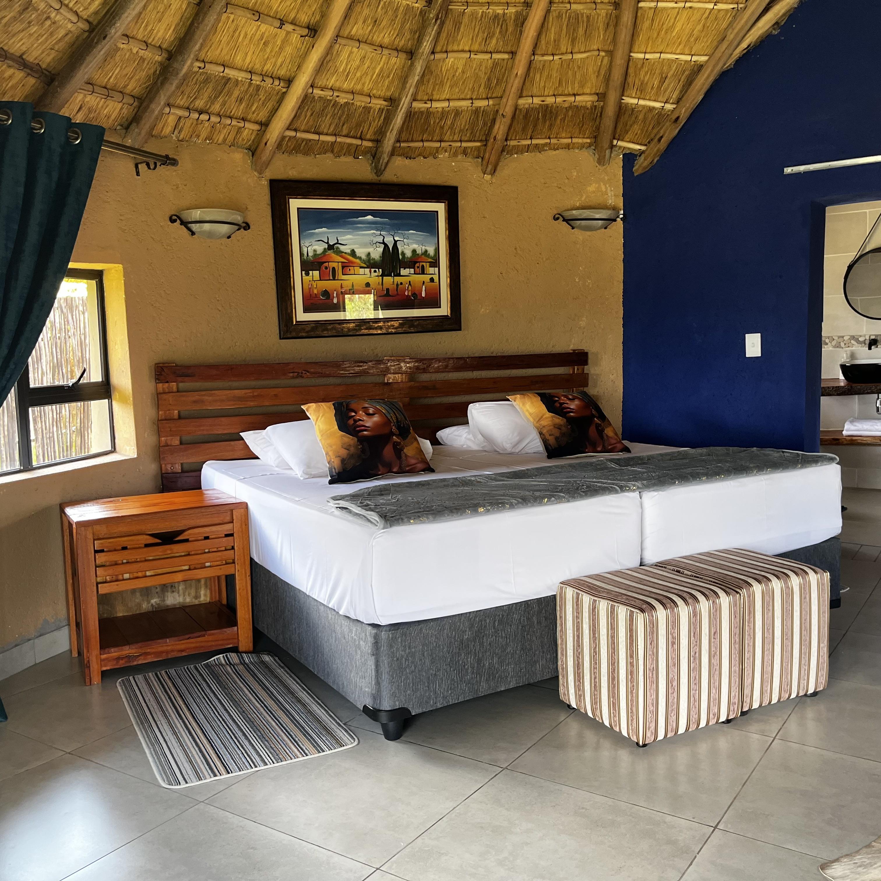 Gogo's Chalet — Main Bedroom 1