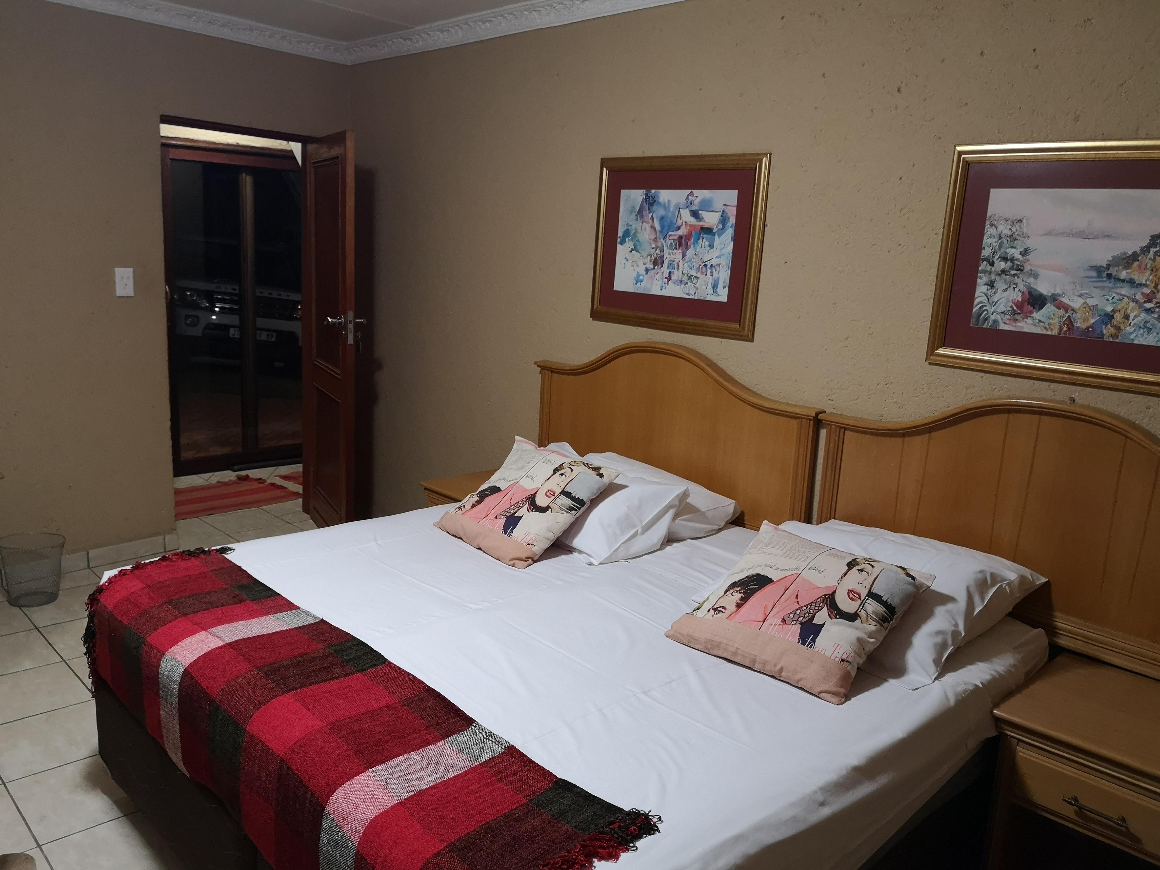 The Rondavel — First Bedroom 4